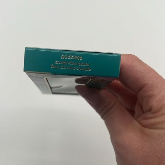 BNWT - TARTE GODDES FALSE LASHES - Picture 4 of 4